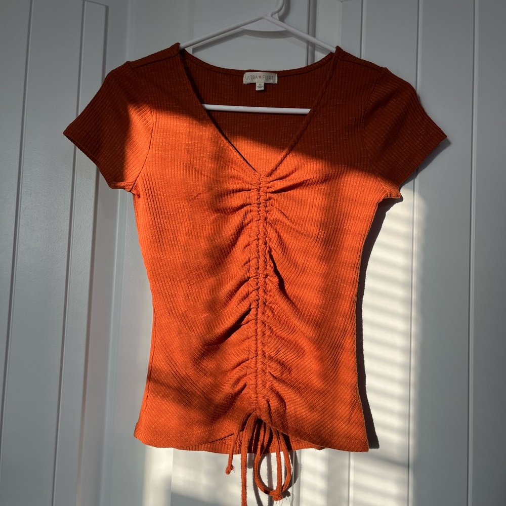 Women’s string orange tee